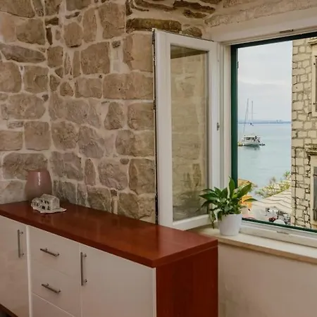 Stone House Kastela