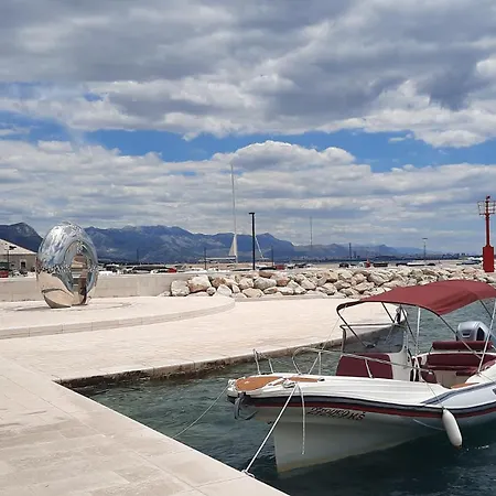 Stone House Holiday home Kastela
