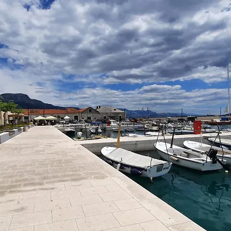 Stone House Kastela