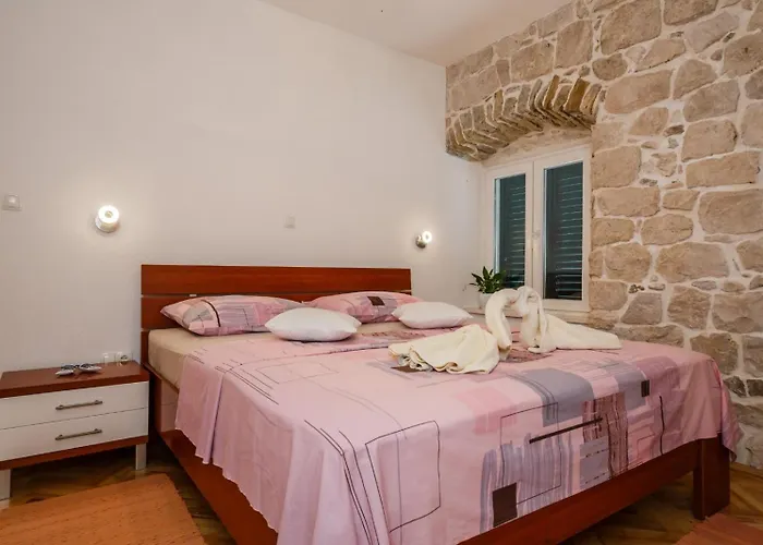 Stone House * Kaštela