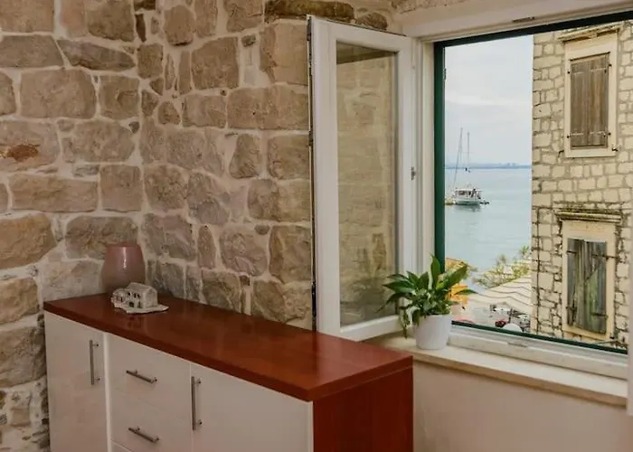 Stone House Kaštela