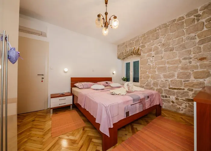 Stone House Kaštela